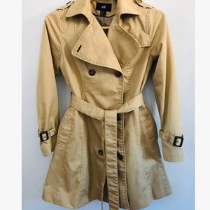 H&M Women’s Khaki Trenchcoat